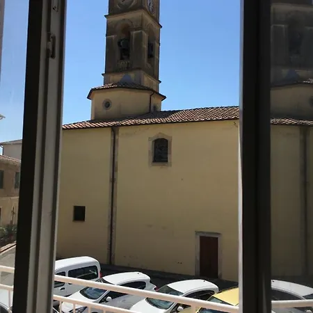 Piazza Gramsci *